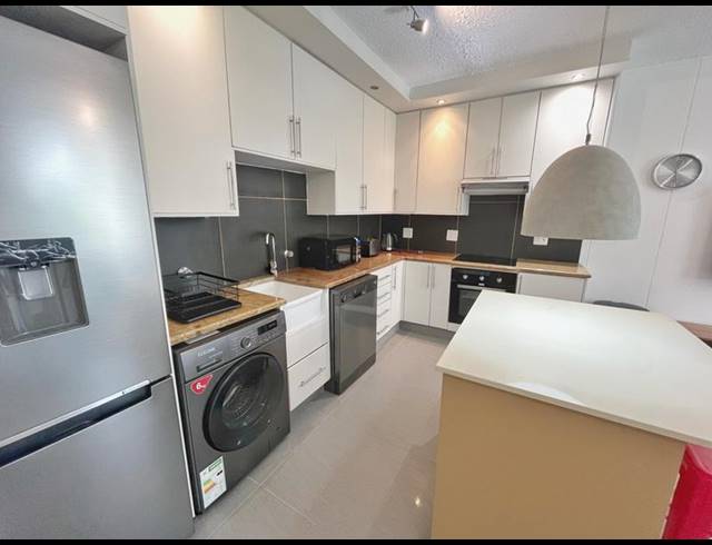 2 BEDROOM PROPERTY TO RENT IN SANDHURST